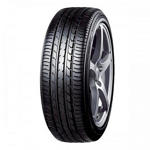 Yokohama E70N 215/55 R17 94V Yokohama E70N 215/55 R17 94V